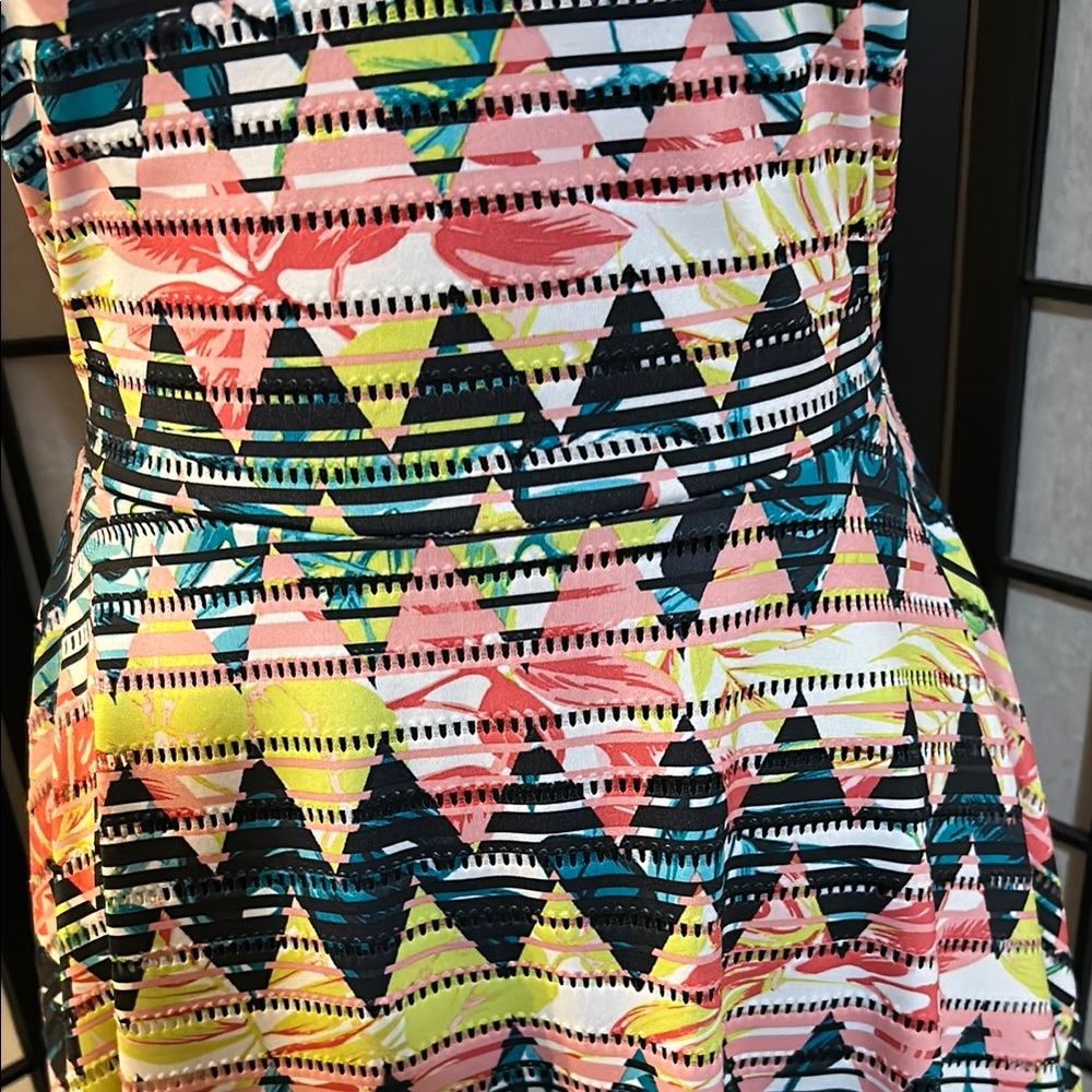 🦋Material Girl Multicolor Geometric High Low Dress - Picture 4 of 15